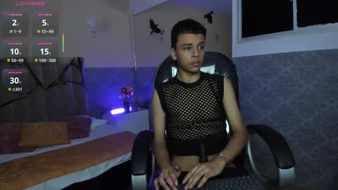 Snapshot of xavier_fox__ chatting on 11.02.25 xavier fox online show from 11.02.25