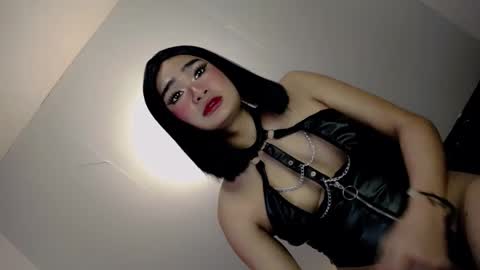 Snapshot of xchinita_kyanggx chatting on 01.09.25 kianna online show from 01.09.25