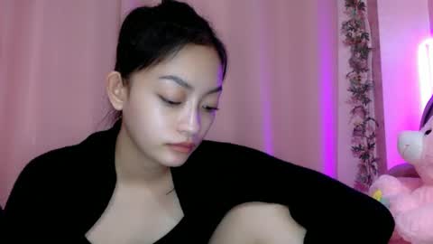 Sachi Cy online show from 02.06.25