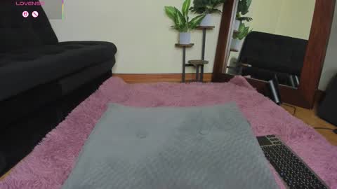 Kanae. online show from 11.05.25