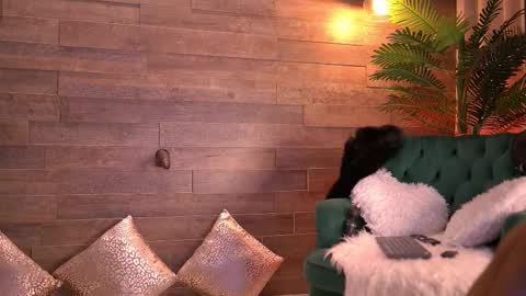 Snapshot of xenabloom chatting on 02.12.26 Xena online show from 02.12.26