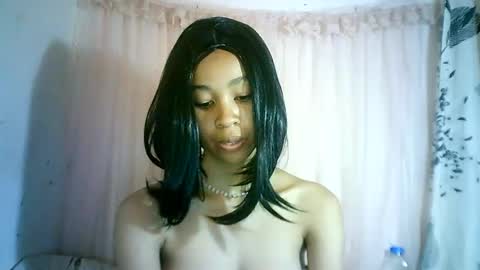 Snapshot of xenna610827 chatting on 01.19.25 xenna610827 online show from 01.19.25