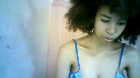 Snapshot of xenna610827 chatting on 02.07.25 xenna610827 online show from 02.07.25