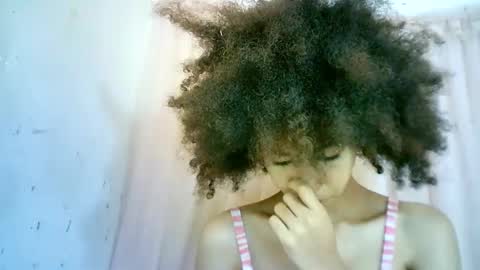 Snapshot of xenna610827 chatting on 02.10.25 xenna610827 online show from 02.10.25