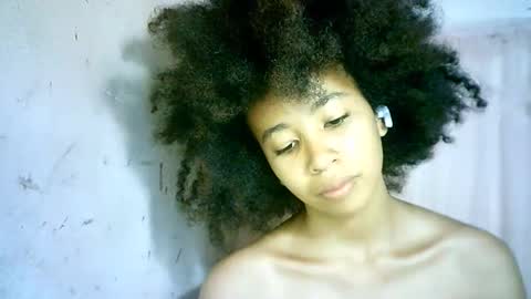 Snapshot of xenna610827 chatting on 02.17.25 xenna610827 online show from 02.17.25