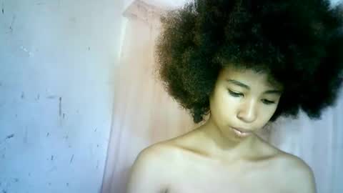 Snapshot of xenna610827 chatting on 02.23.25 xenna610827 online show from 02.23.25