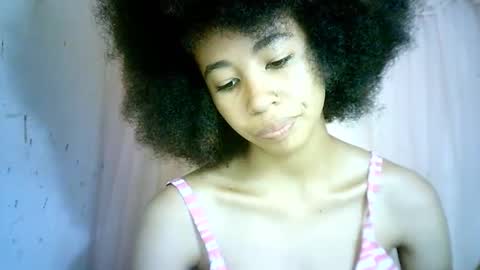 Snapshot of xenna610827 chatting on 03.05.25 xenna610827 online show from 03.05.25