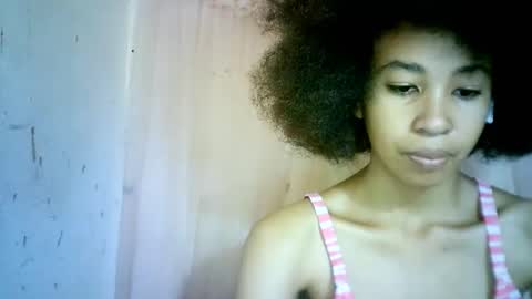 Snapshot of xenna610827 chatting on 03.06.25 xenna610827 online show from 03.06.25