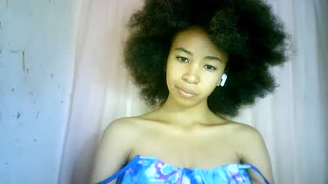 Snapshot of xenna610827 chatting on 03.09.25 xenna610827 online show from 03.09.25