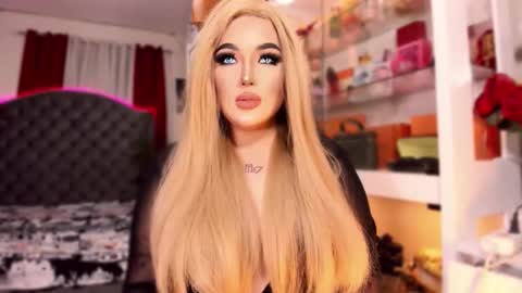 Snapshot of xher_hidden_collectionx chatting on 02.23.26 GODDESSS LEXII online show from 02.23.26