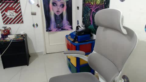 Xherry online show from 12.16.25