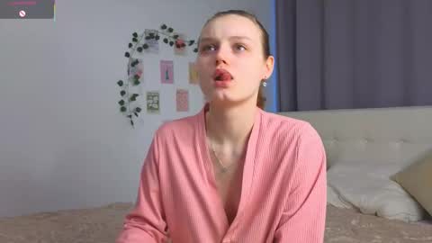 Luna and Lina online show from 11.29.25