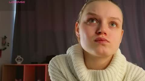 Luna and Lina online show from 02.05.26