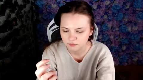 Lina online show from 10.04.25