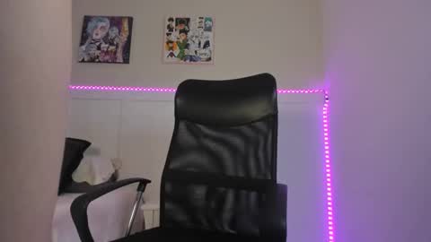 Snapshot of ximedg chatting on 12.16.24 Xime online show from 12.16.24