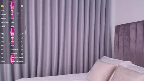 Snapshot of ximelopez1 chatting on 04.25.26 XIMENA LOPEZ online show from 04.25.26