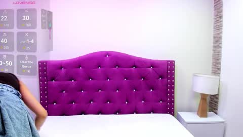 Snapshot of ximena_vasquez8 chatting on 09.14.25 Xime online show from 09.14.25