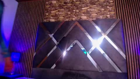 Snapshot of ximenaa_diaz chatting on 03.01.25 Mia Vega online show from 03.01.25