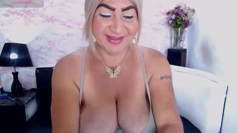 XIOMY   give LIKE on my page online show from 01.31.25