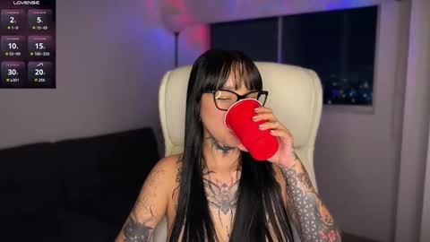 xisisxx online show from 12.02.25