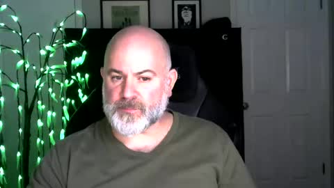 MrSlowBurn77 online show from 12.17.25