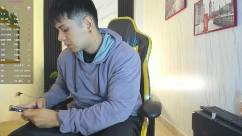 Snapshot of xkevyn chatting on 11.18.25 online show from 11.18.25