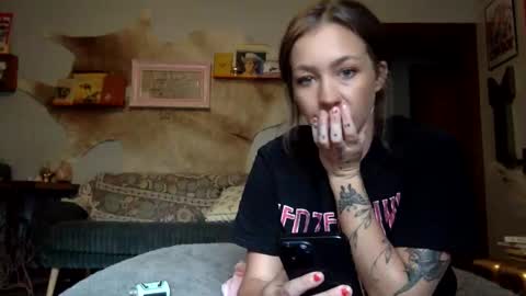 xLacyy online show from 10.03.25