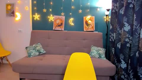 Chloe online show from 12.21.24