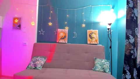 Chloe online show from 02.15.25