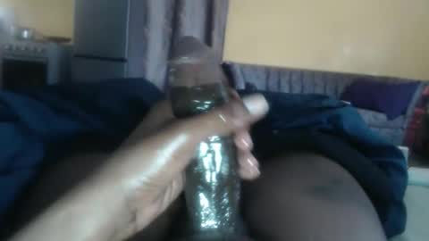 Snapshot of xmboroz chatting on 11.26.25 xmboroz online show from 11.26.25