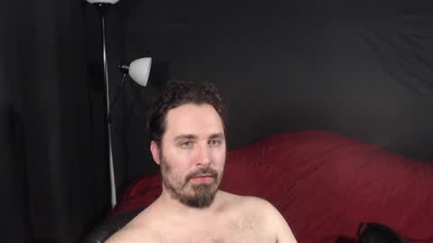 Snapshot of xmetalstudx chatting on 12.11.24 MetalstudMaster online show from 12.11.24