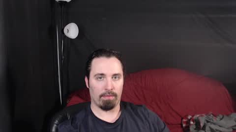 Snapshot of xmetalstudx chatting on 01.17.25 MetalstudMaster online show from 01.17.25