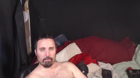 Snapshot of xmetalstudx chatting on 10.19.25 MetalstudMaster online show from 10.19.25