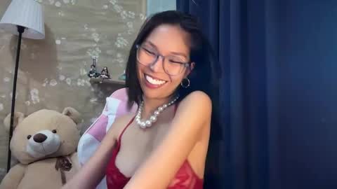 Snapshot of xmonica_cummerx chatting on 11.23.25 Sweet Monica online show from 11.23.25