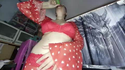 Snapshot of xnicetitsx chatting on 10.11.25 xnicetitsx online show from 10.11.25