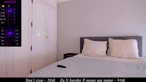 Snapshot of xninajohnx chatting on 02.28.25 Nina John online show from 02.28.25