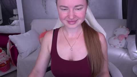 Snapshot of xo_monica chatting on 10.04.25 Monica online show from 10.04.25