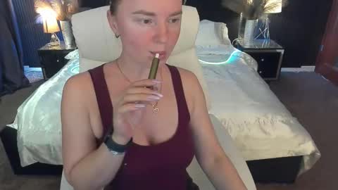 Monica online show from 10.25.25