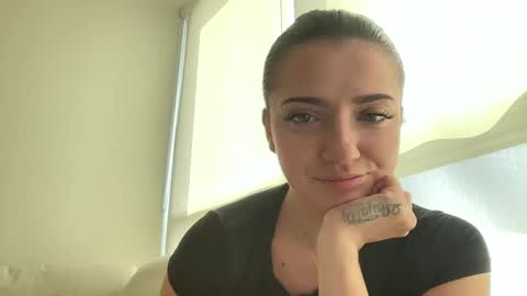 Snapshot of xoariellxo chatting on 09.09.25 xoariellxo online show from 09.09.25