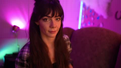 Bella Bondai online show from 12.19.24