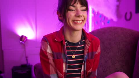 Bella Bondai online show from 12.29.24