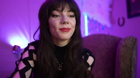 Bella Bondai online show from 01.12.25