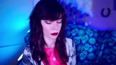 Bella Bondai online show from 11.06.25