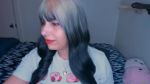 Rae  online show from 01.06.25