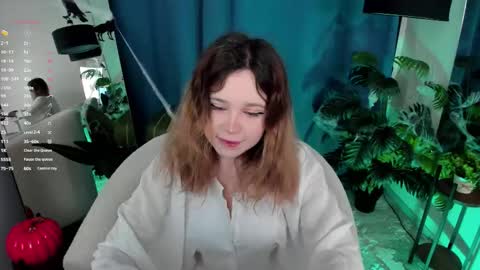 Snapshot of xohanna chatting on 10.28.25 Milana online show from 10.28.25