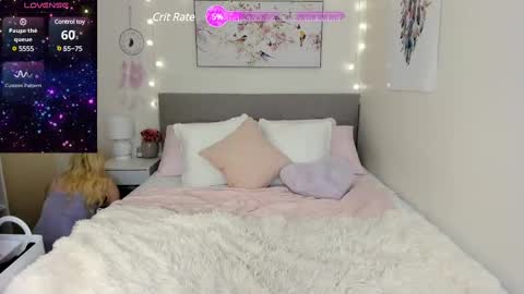 Snapshot of xolunarae chatting on 02.02.25 Luna Rae 3 online show from 02.02.25