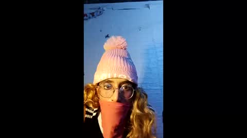 Snapshot of xoomia3 chatting on 03.17.26 xoomia3 online show from 03.17.26