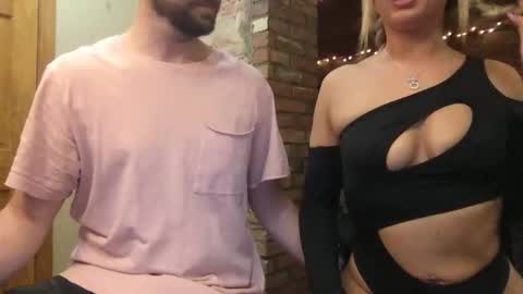 xoprincesspeachxo online show from 10.25.25