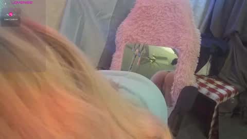 Chloe online show from 02.22.25