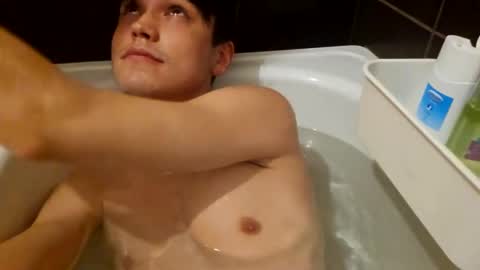 Snapshot of xoxoxoxox12 chatting on 12.08.24 Mark online show from 12.08.24